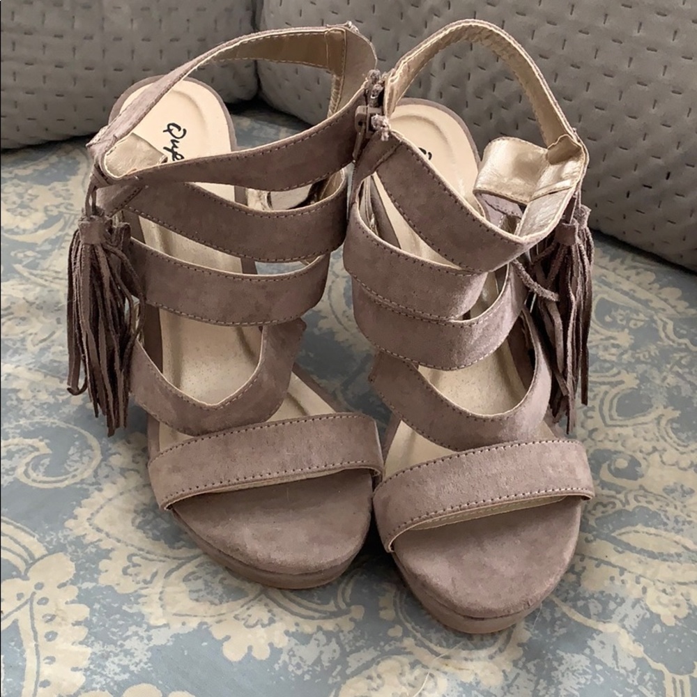 Woman’s wedges